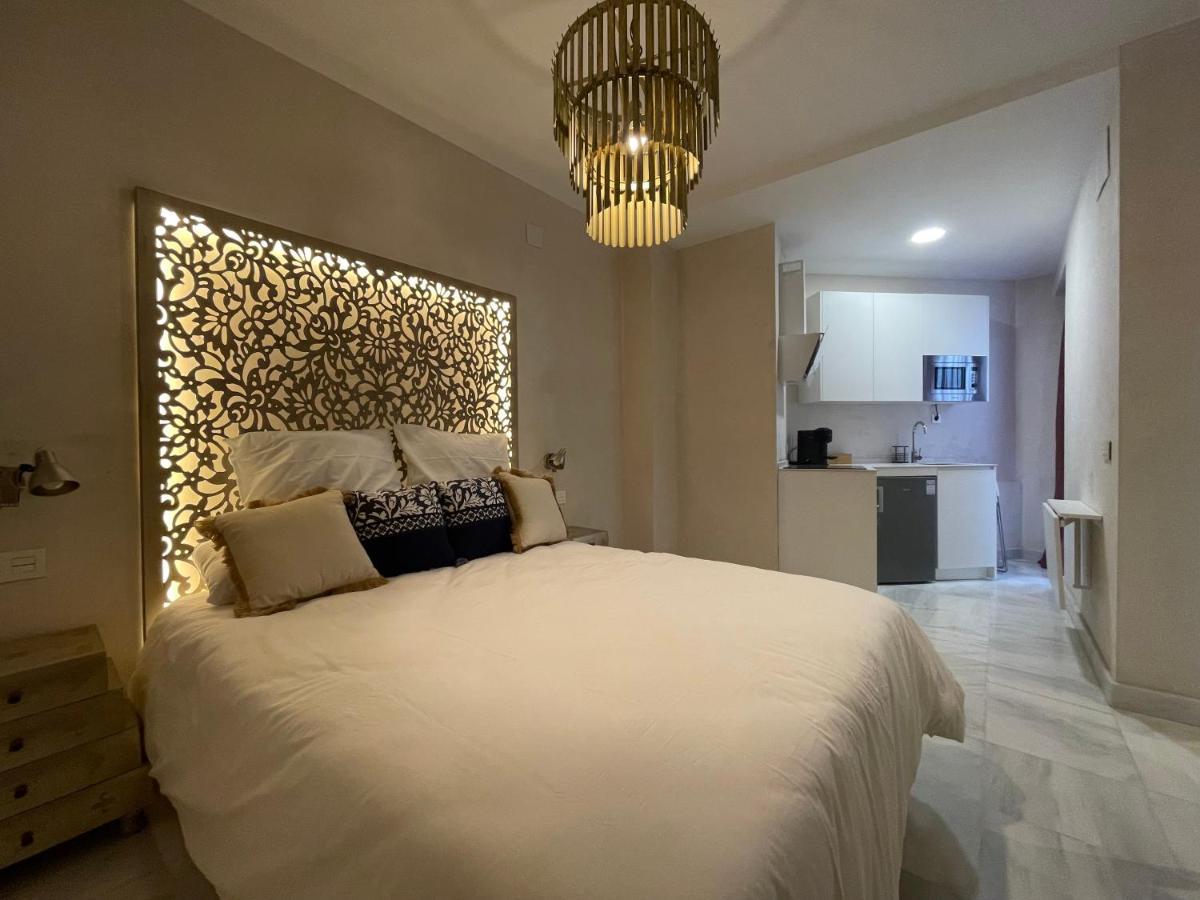 Adriano Apartments Севилья Экстерьер фото